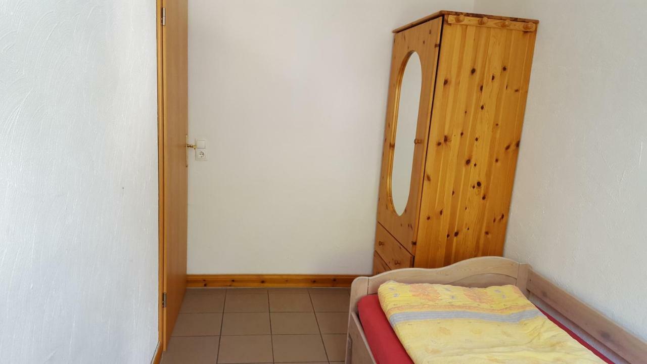 Haus Britta Ruegen Apartment Lietzow Luaran gambar